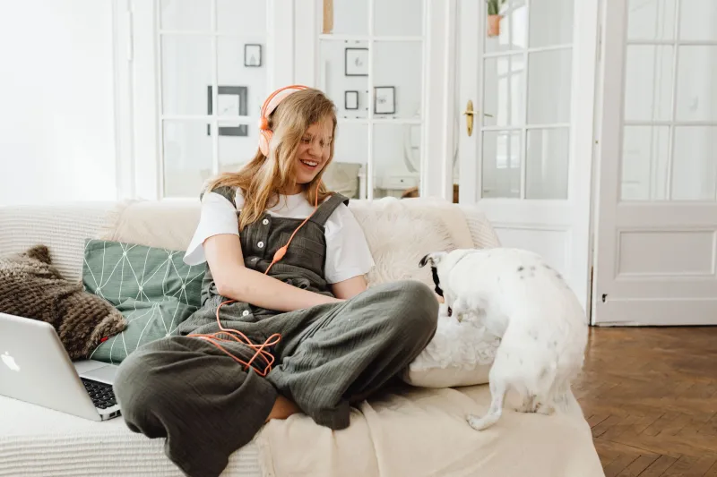 Your Dog Is Reading Your Mood Right Now — And It's Affecting Them More Than You Think